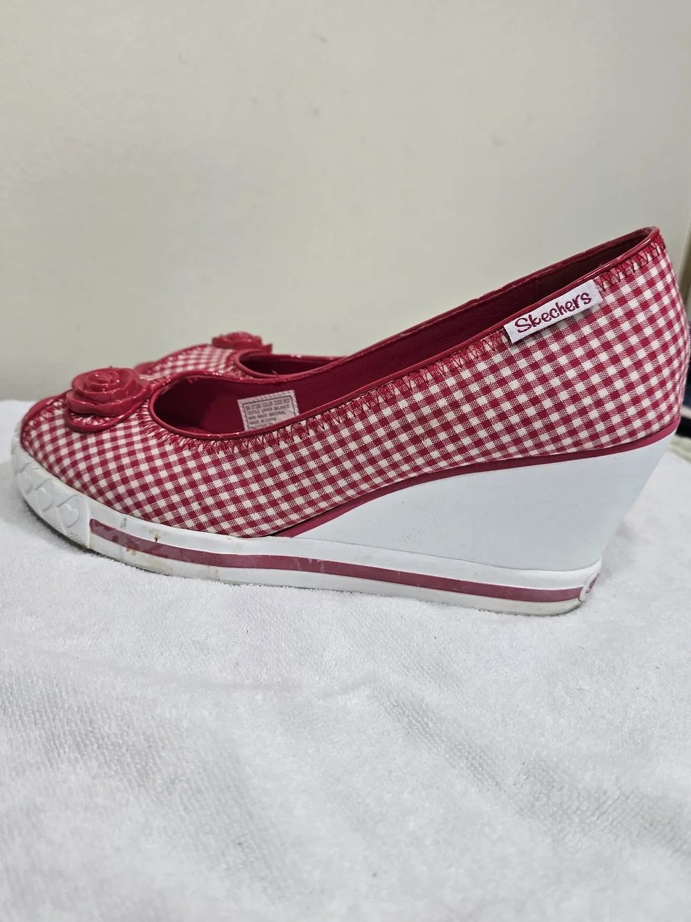 Skechers Women's Red Gingham Peep-Toe Flats